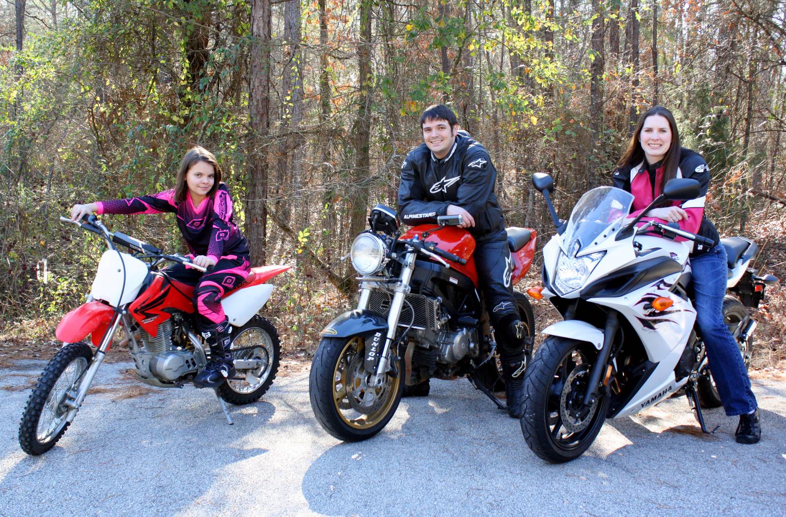 motorcycle family photo
 A Family that Rides Together... : motorcycles